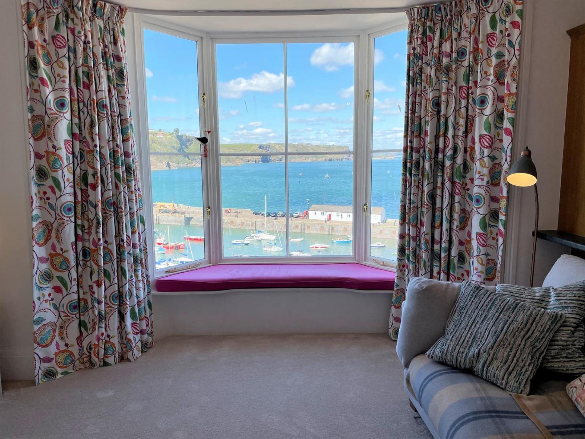 2 Bed In Tenby 82979 Buitenkant foto